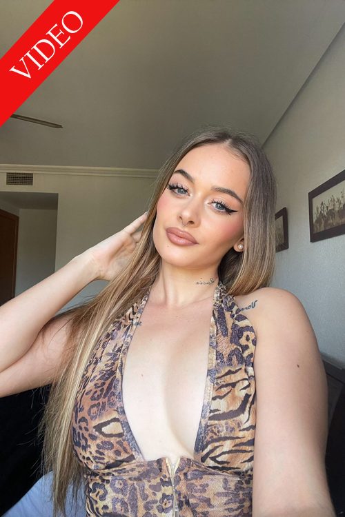 Ibiza Tops - Escorts - KAROL